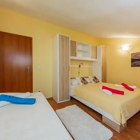 Two Beautiful Near The Sea Apartamento